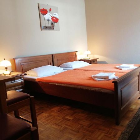 Lovely Apartment With Big Terrace In Budva Ngoại thất bức ảnh