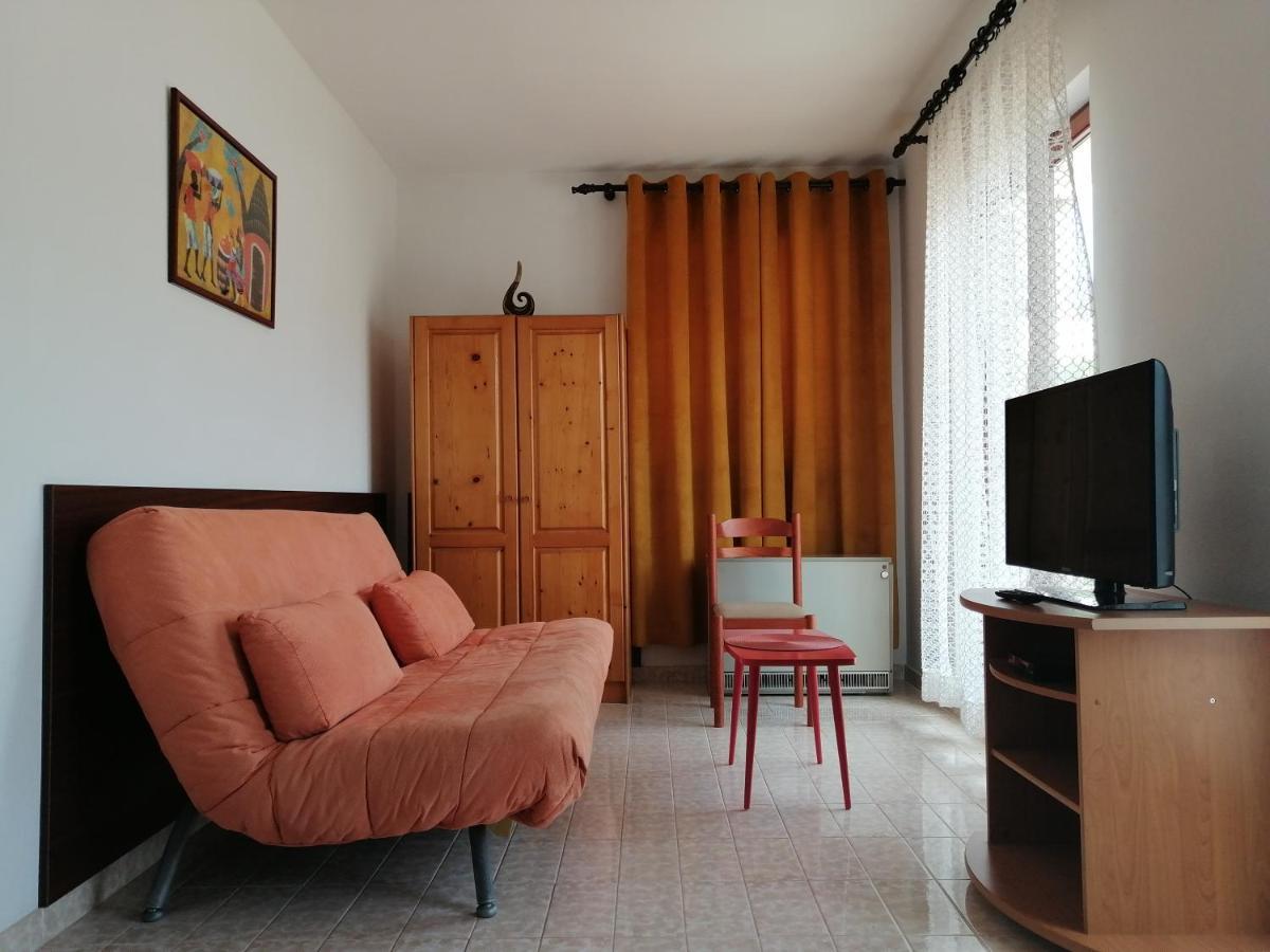 Lovely Apartment With Big Terrace In Budva Ngoại thất bức ảnh