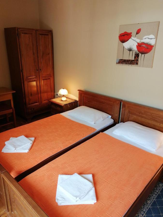 Lovely Apartment With Big Terrace In Budva Ngoại thất bức ảnh