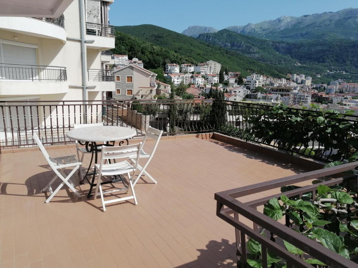 Lovely Apartment With Big Terrace In Budva Ngoại thất bức ảnh